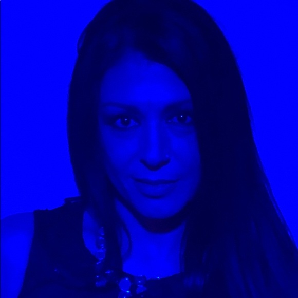 Meet your Posher, Crystal - Picture 1 of 1